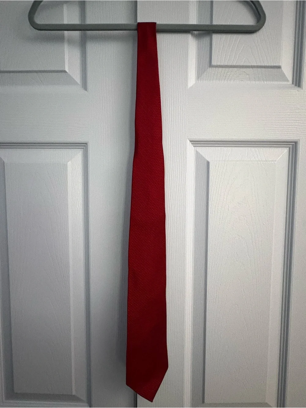 Tommy Hilfiger Solid Textured Red Mens Tie